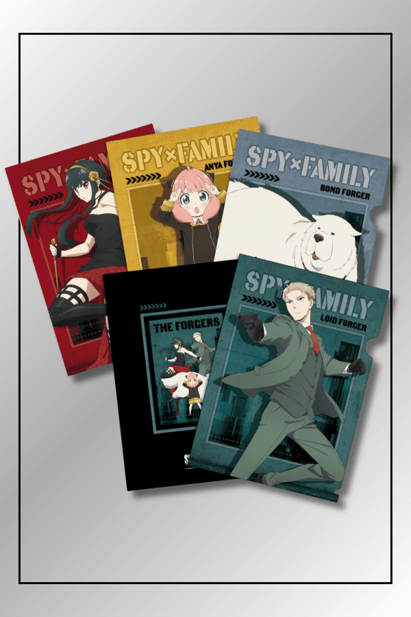 Set of 5 Spy x Family character clear file folders featuring Loid, Yor, Anya, Bond, and The Forgers artwork.